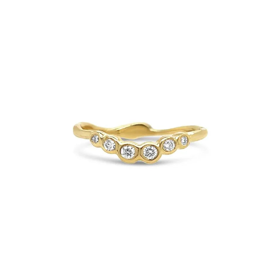 Six Diamond Glimmer Halo band in 14k gold - Size 8