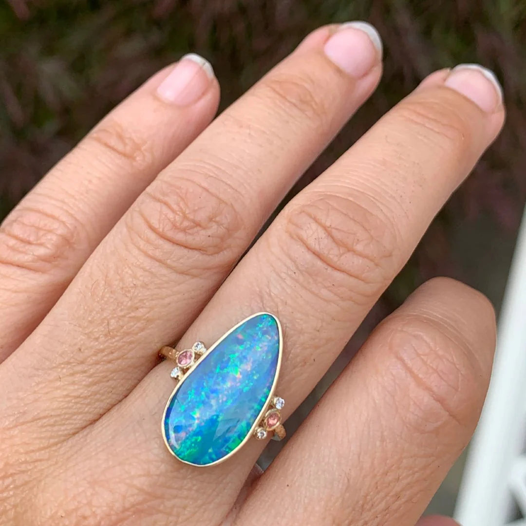 Australian Opal ring with Diamonds and sunstones in 14k gold - Size 7