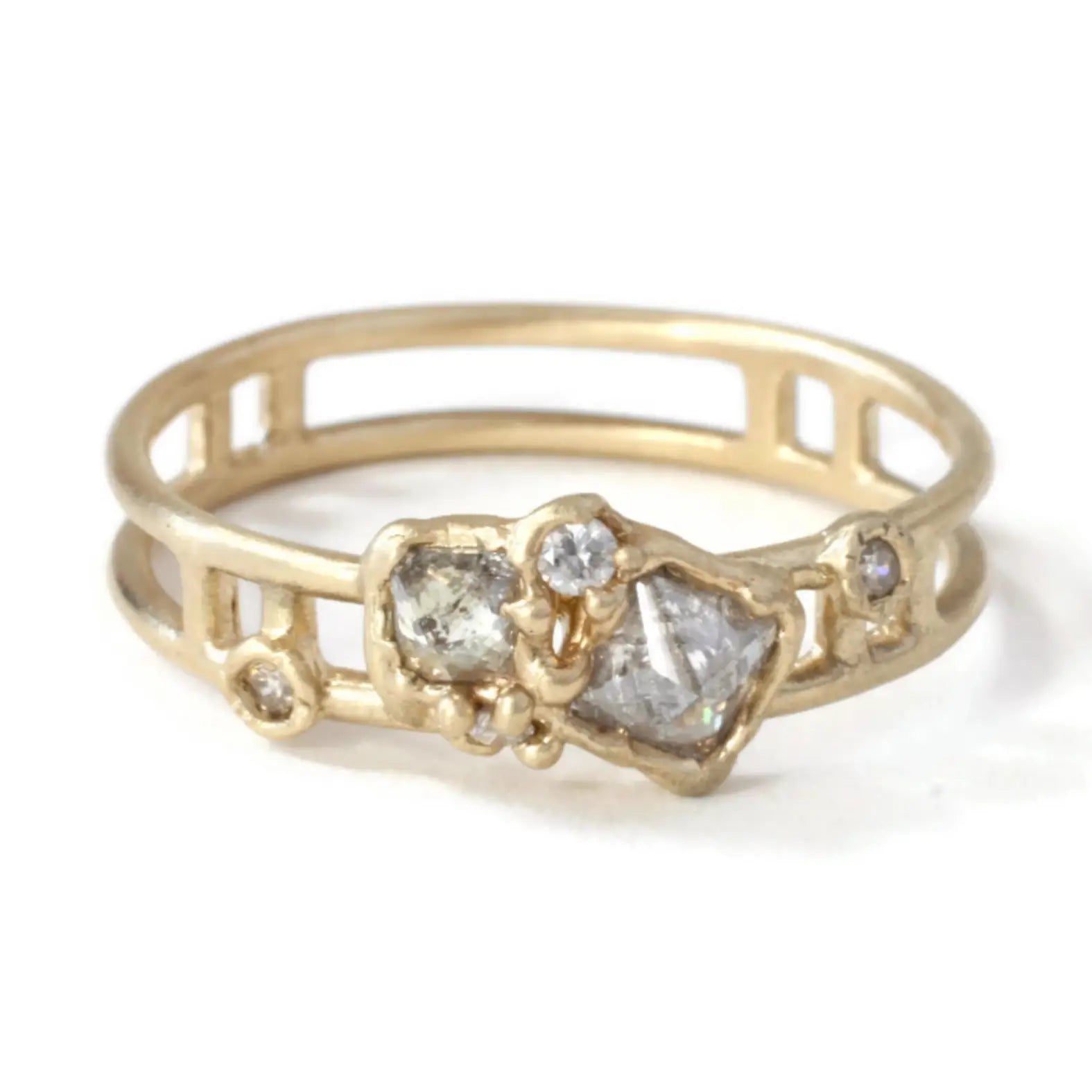 Salt&Pepper Diamond Cluster Double Band