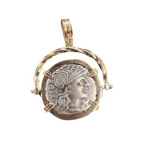 Roman Republic - AR Denarius - Roma - Circa 135 BC