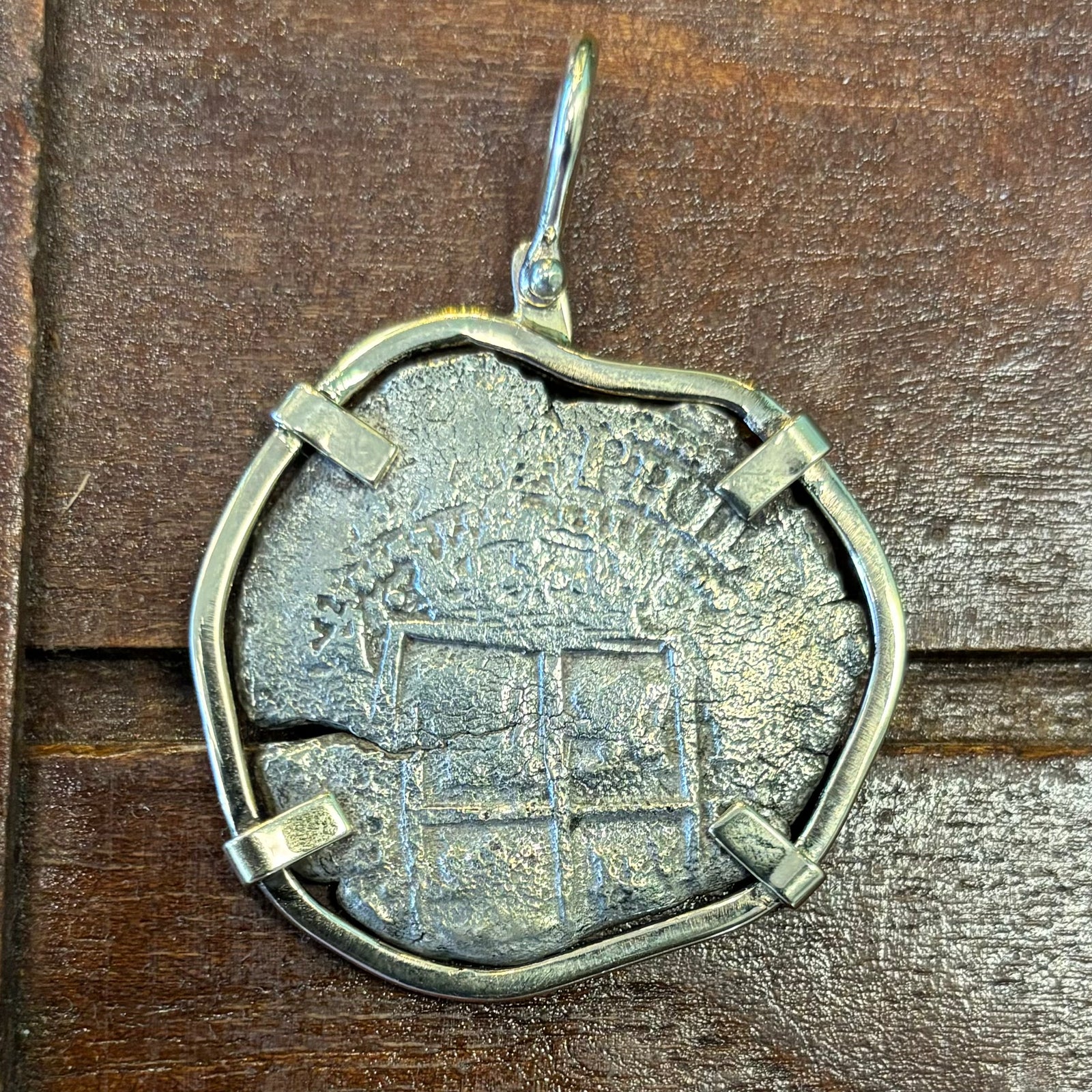 La Capitana Shipwreck - 8 Reales - Transitional Pillars & Wave (only minted for 11 months)