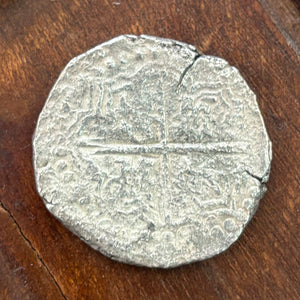 Nuestra Señora de Atocha - 8 Reales - Grade 2 - Philip III - Assayer "T" Tapia - (1618-1621)