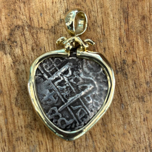 Nuestra Señora de La Luz - 4 Reales - Mounted in 18K Gold