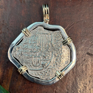 Nuestra Señora de Atocha - 4 Reales - Grade 3 -Reversal on the cross side.