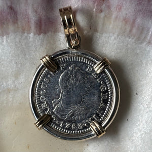 El Cazador Shipwreck - 1 Reales - Mint Plus  - Dated 1783 - Mounted in sterling silver with 14K prongs and bale