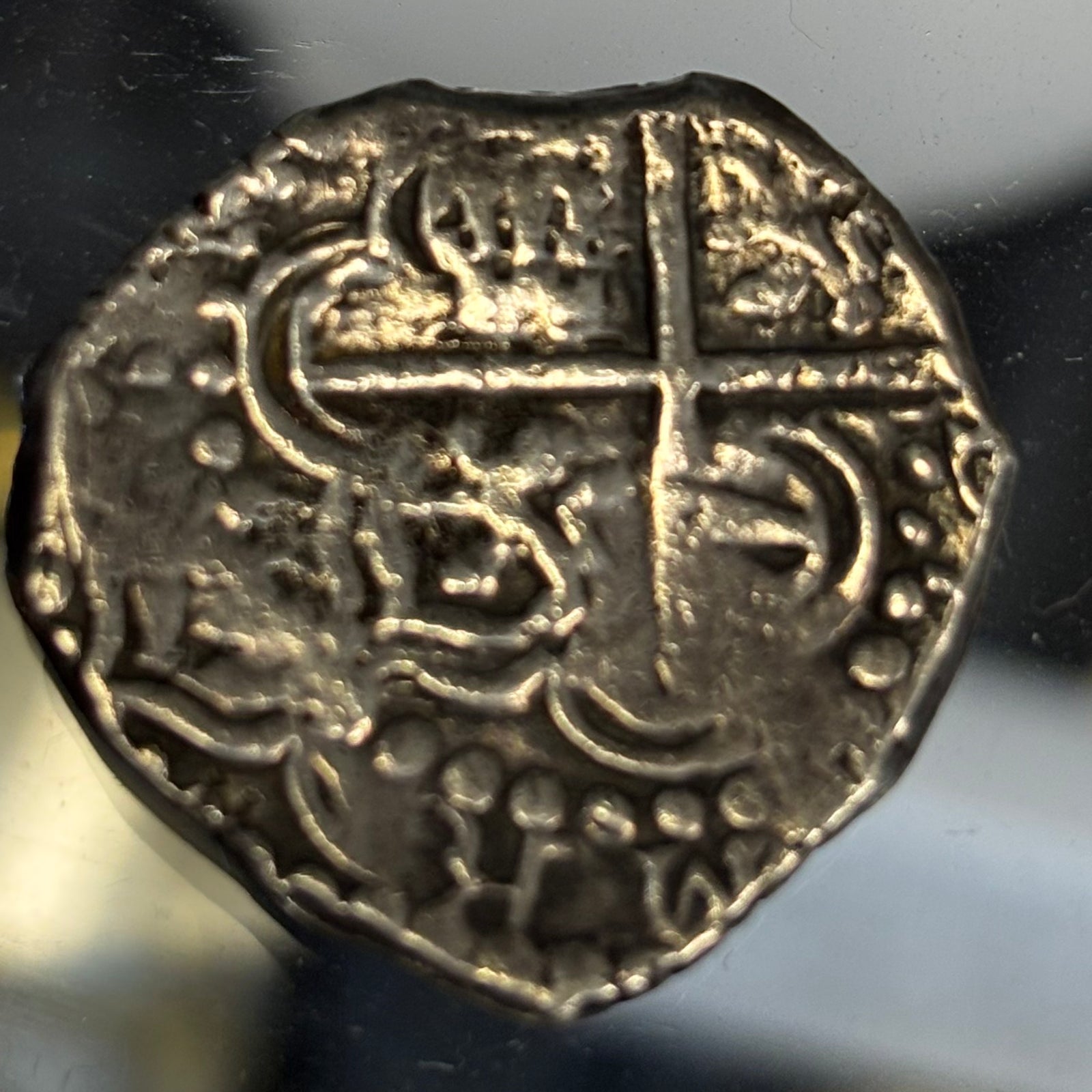 Nuestra Senora de Atocha Shipwreck - 4 Reales - Grade 1 - Assayer "T" - Double "T" assayer marks