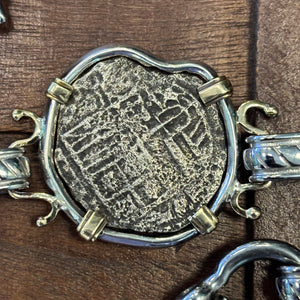 Nuestra Señora de Atocha Shipwreck - 8 Reales - Grade 3 - Presented in a Custom Bracelet