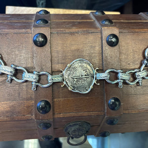 La Capitana Shipwreck - 8 Reales -  Crowned "L" - Dated XX50