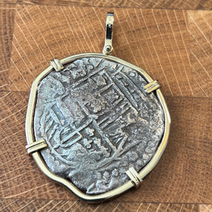 San Jose Panama Shipwreck of 1631 - 8 Reales - Grade 1 - Mounted in 14K gold