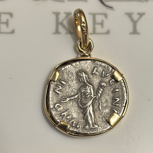 Ancient Roman - AR Denarius - Lucilla - Circa (149-182 CE)