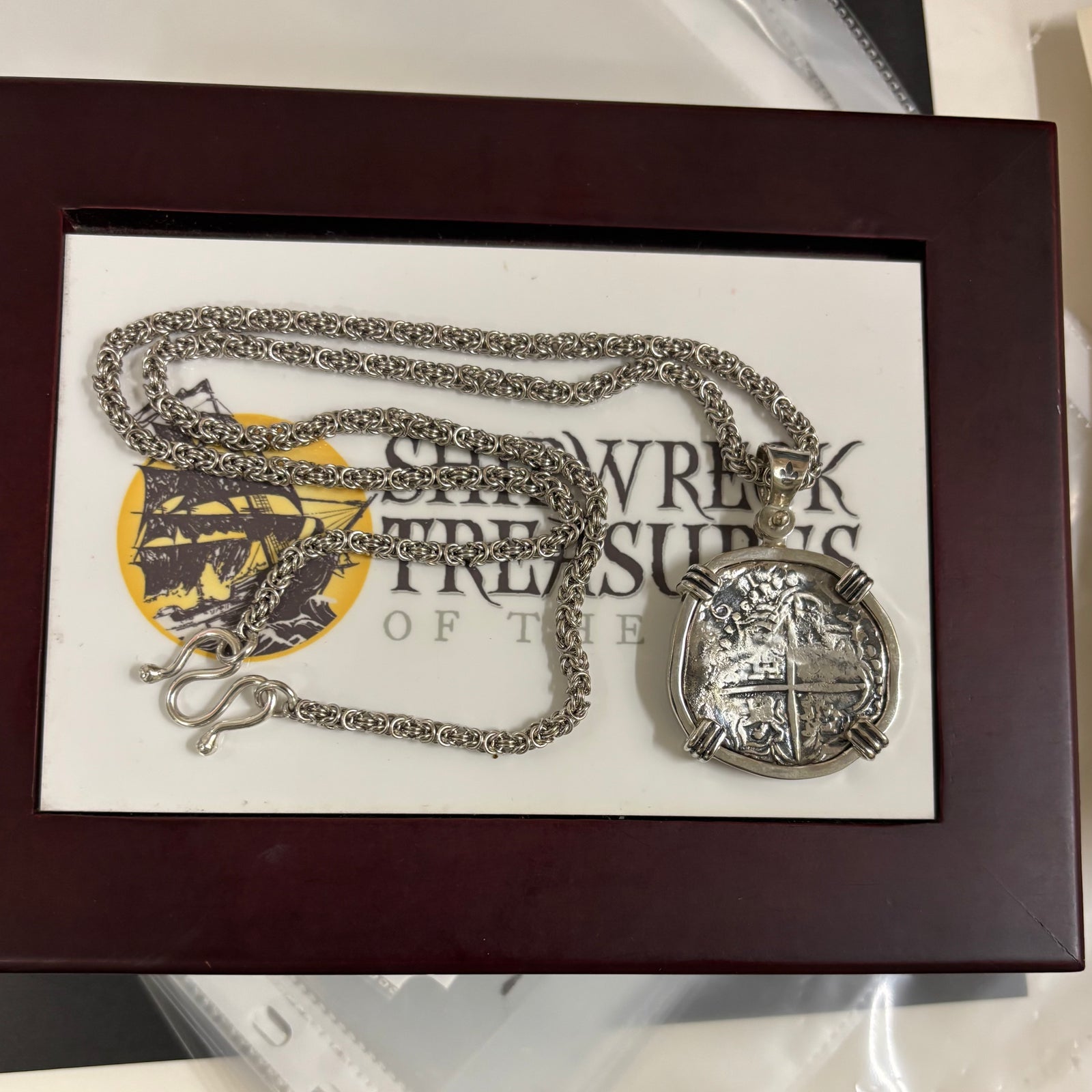 San Jose Shipwreck Panama of 1631 - 8 Reales- Grade (1) - 25" Shipwreck silver chain included.