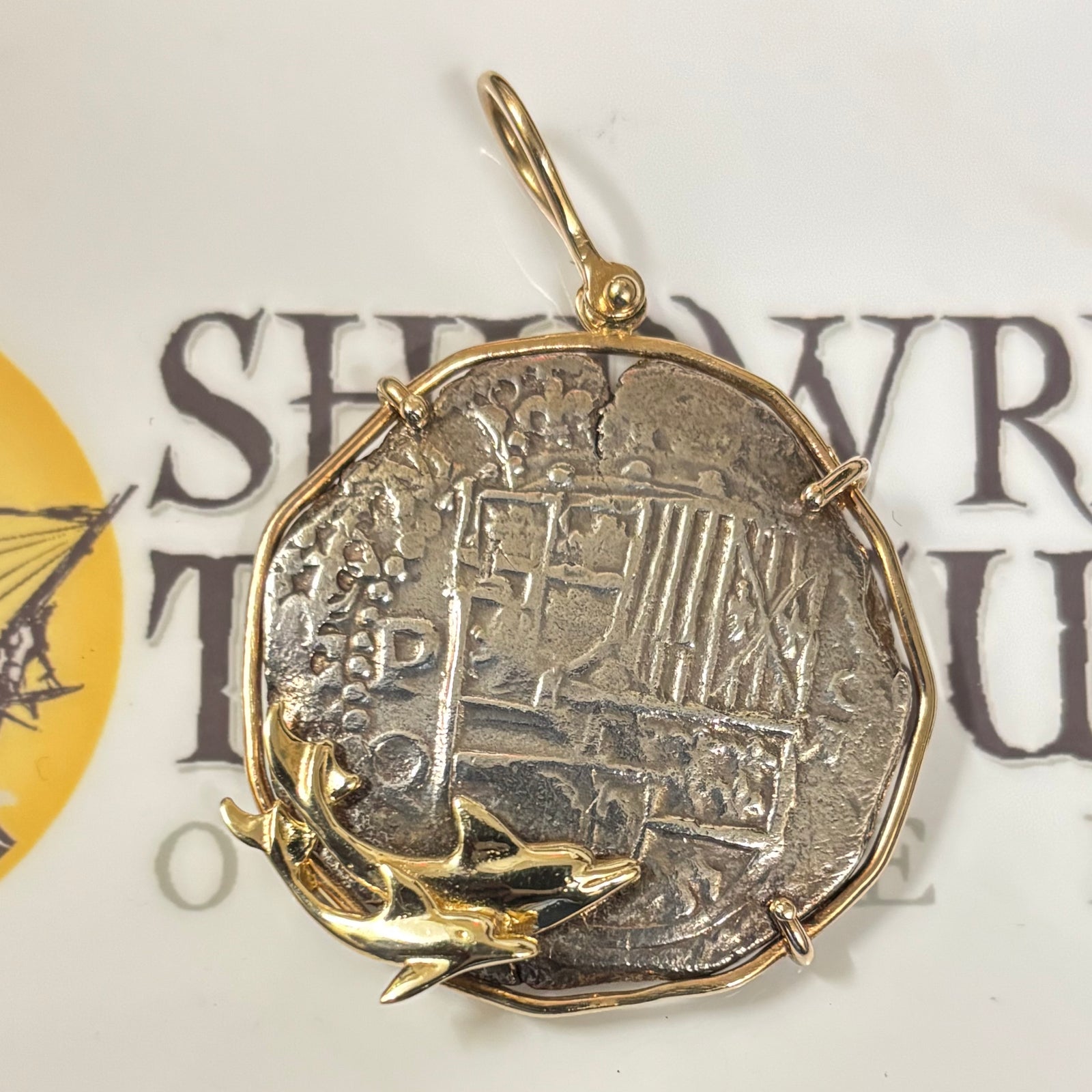 Nuestra Señora de Atocha Shipwreck - 8 Reales - Grade 1 - Mounted in 14K Gold