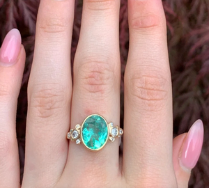 Colombian Emerald Ring with Brilliant White Diamonds in 14k Gold - Size 7 3/4