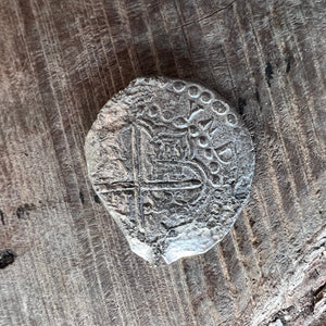 Nuestra Señora de Atocha - Grade 2 - 8 Reales - Transposed Lions and Castles on Cross side