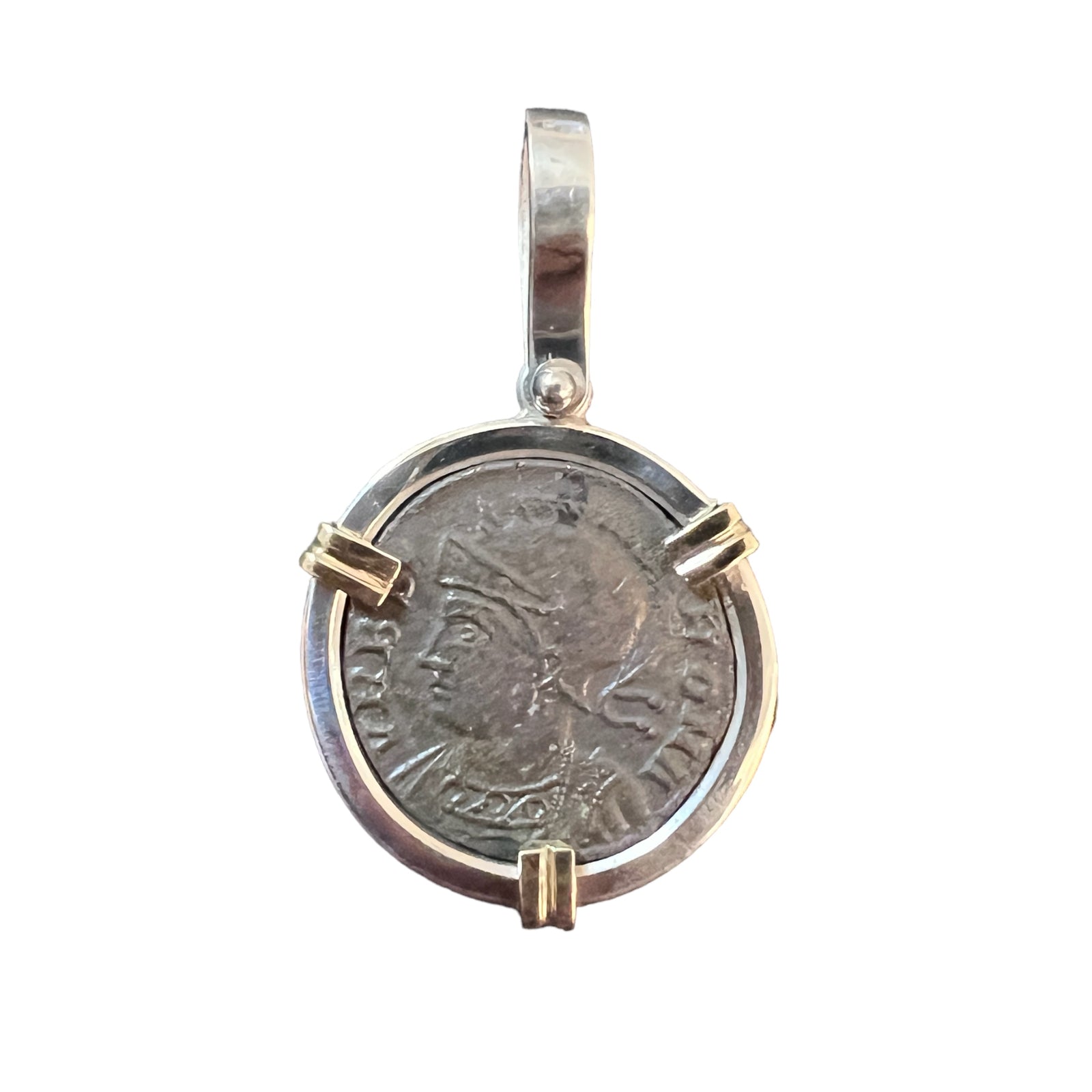 Ancient Rome - AE Bronze - Circa 330-340 AD - "URBS Roma"