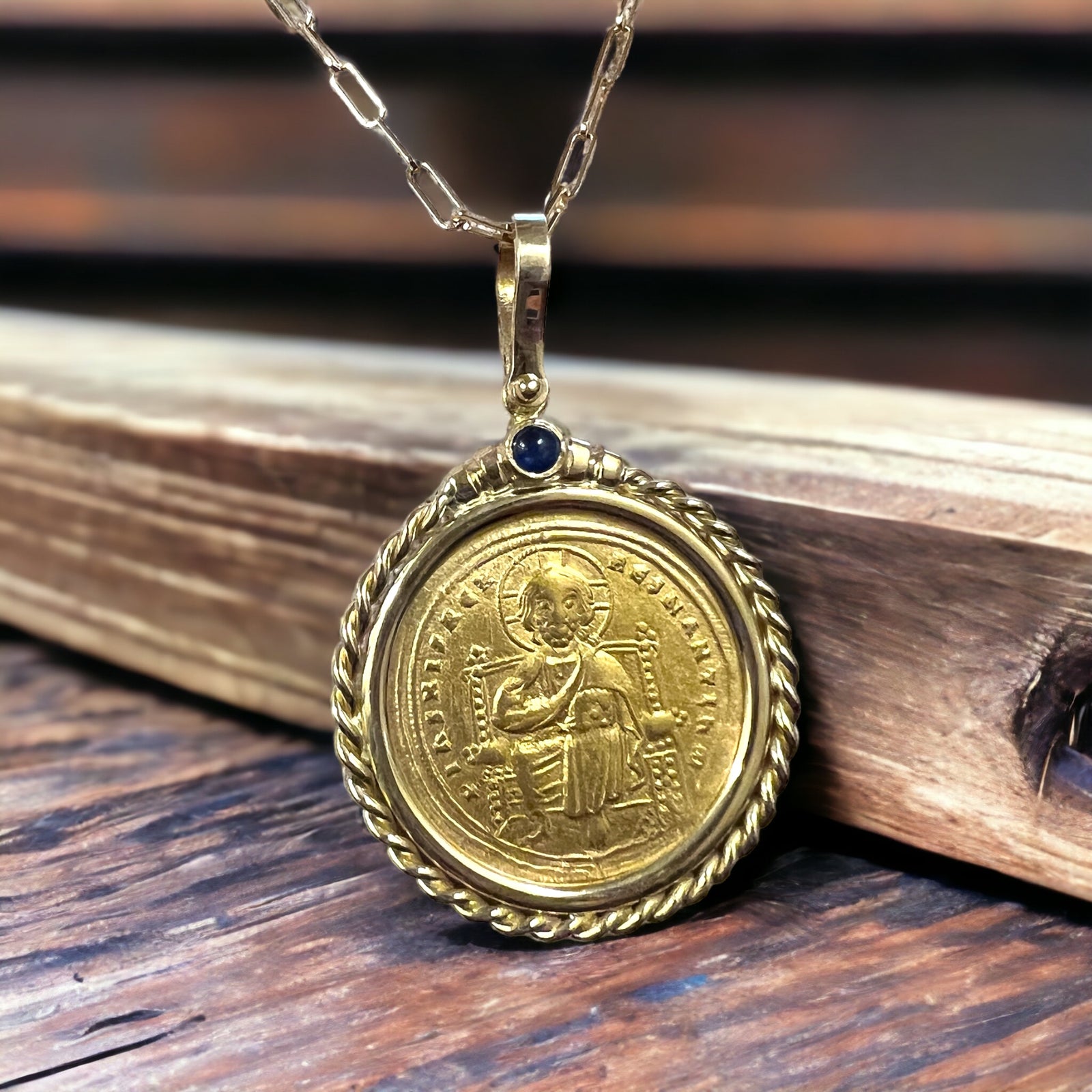 Ancient Byzantine gold coin - AV Histamenon (nomisma) - Empire Romanus III Argyrus - Circa (AD 1028-1034AD).