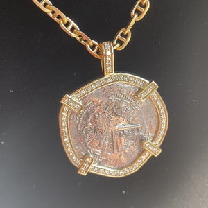 Atocha 1622 Shipwreck - 2 Reales - Early Assayer "B" - Juan Ballesteros - (1577-1586) - Presented in an 18K gold frame with diamonds all around .