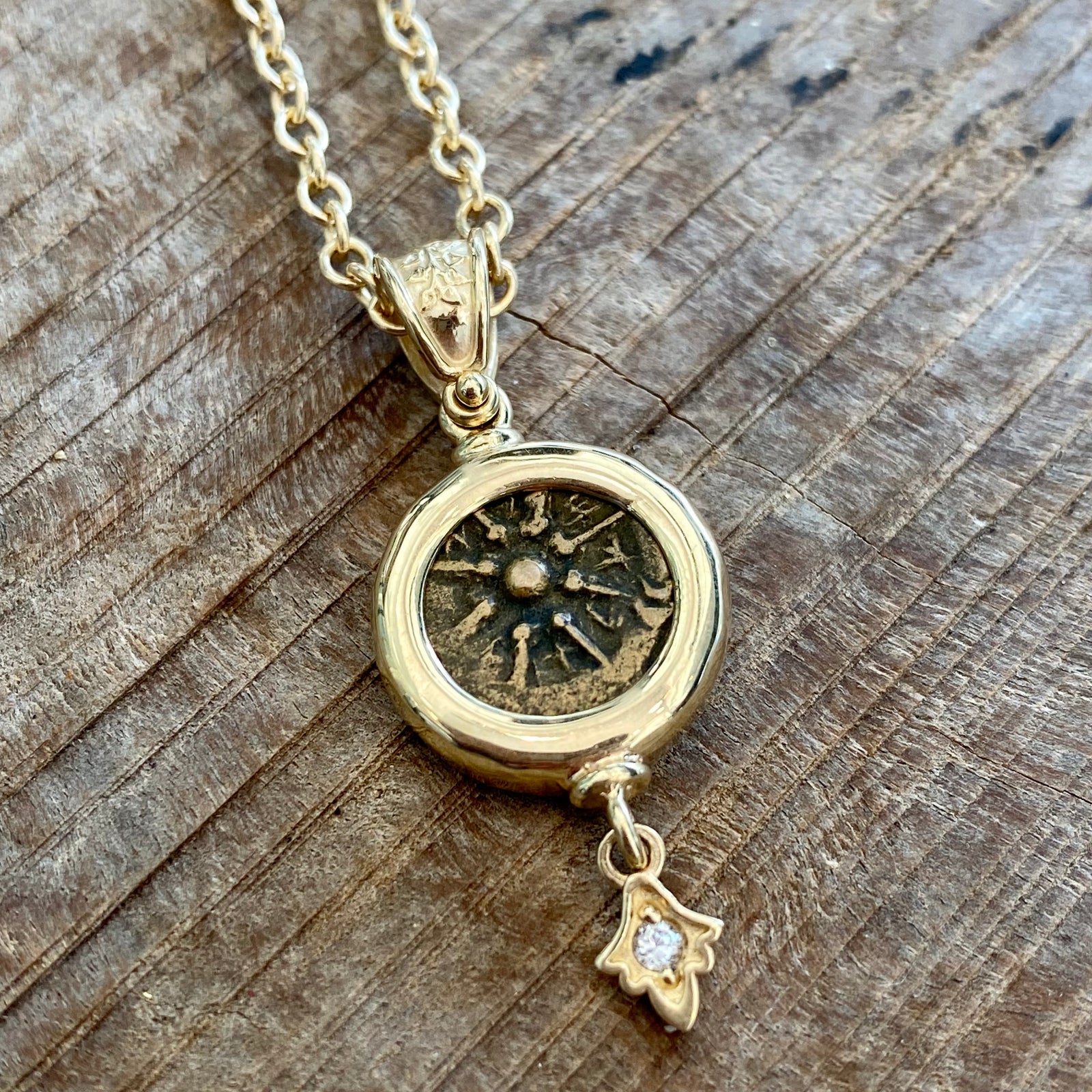 Ancient Judea - Widows Mite (Bronze Prutah) - Circa: 103-76 BC