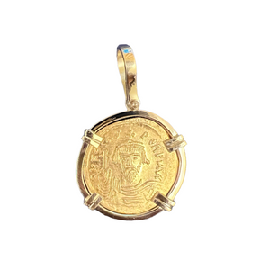 Ancient Byzantine Gold Coin - AV Solidus (Phocas) -  Date: Circa (602-610 AC) - Mounted in 18K gold